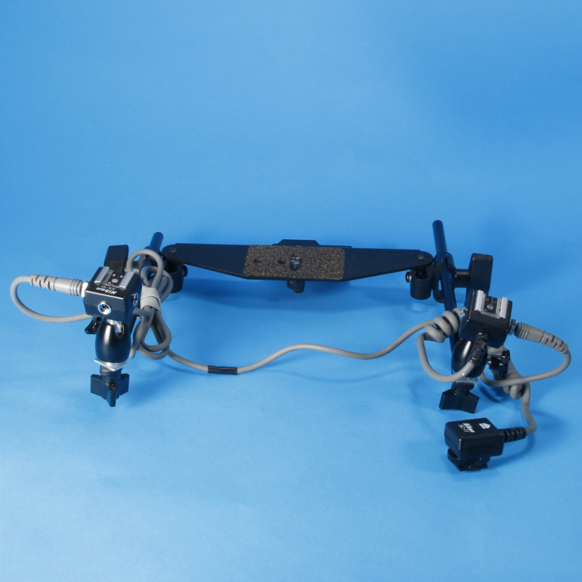 Stroboframe Dual Flash Bracket with Nikon SC-17 TTL Cord