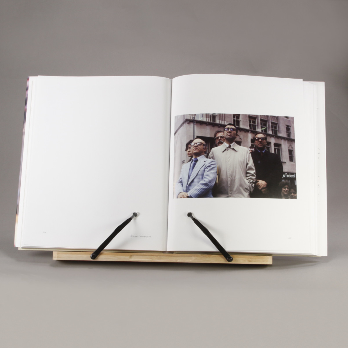 アート・デザイン・音楽 Vivian Maier The Color Work Amazon.com: Vivian Maier: The Color Work: 9780062795571