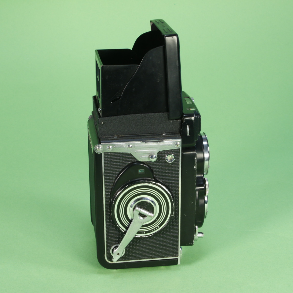 Yashica Mat-124 Camera | Blue Moon Camera