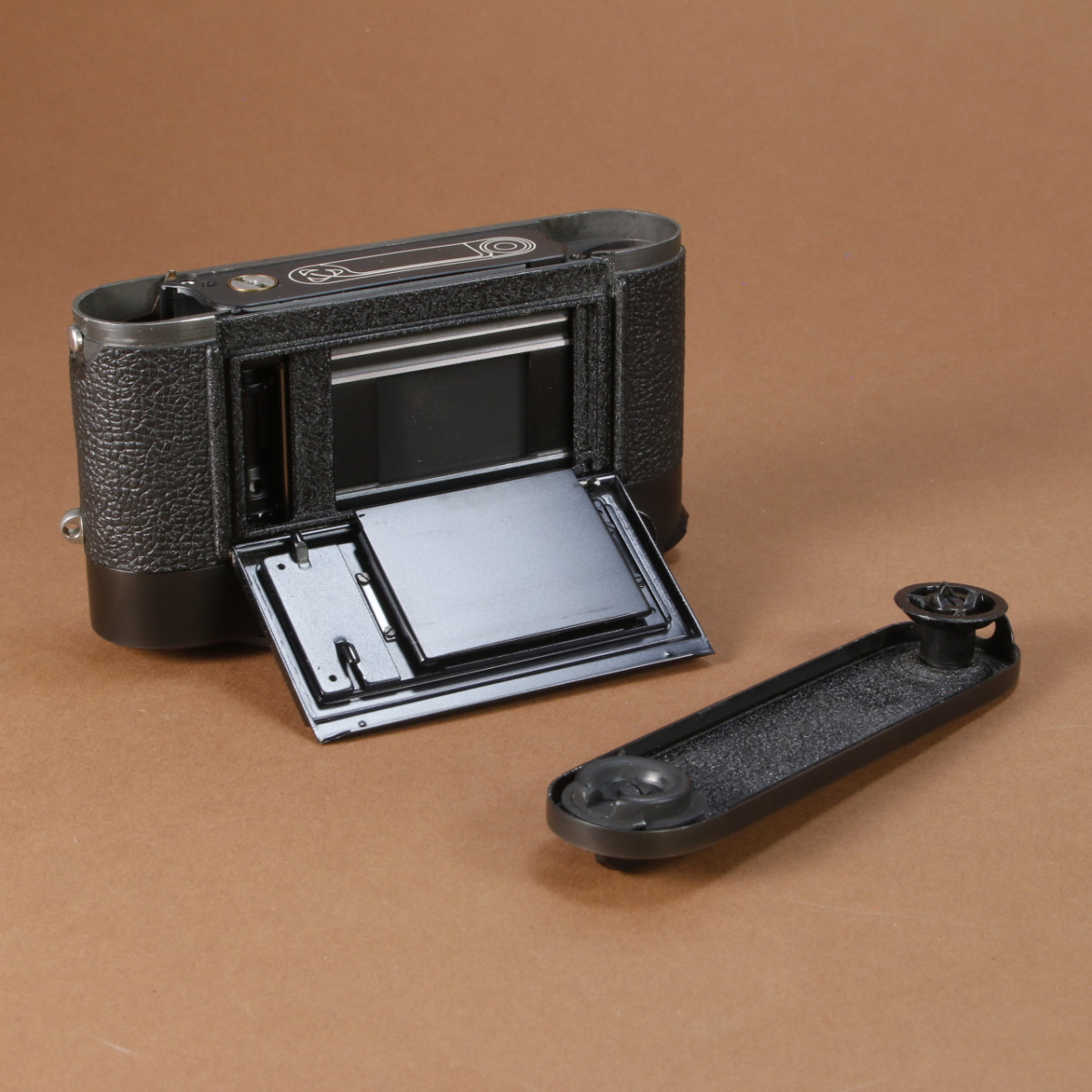 Leica M4-2 Camera - Black Chrome | Blue Moon Camera