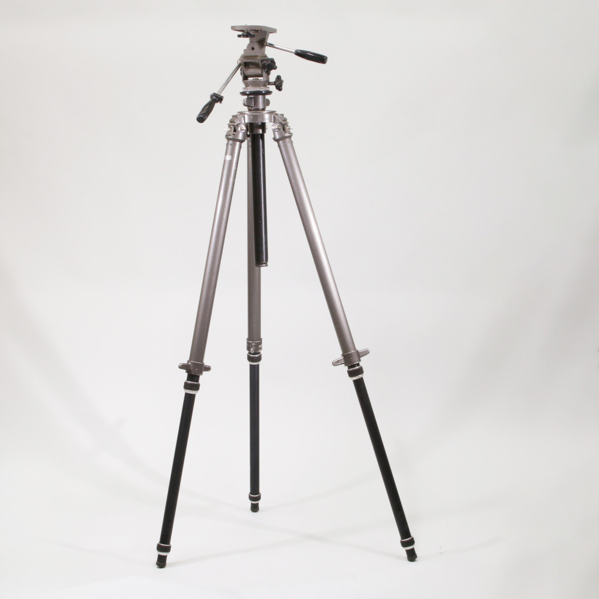 Gitzo Pro Studex Performance Tripod with No. 3 Head