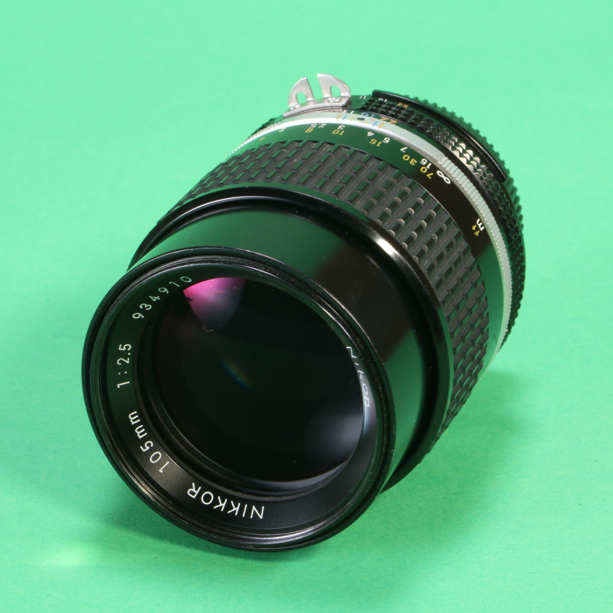 Nikon 105mm f2.5 Nikkor Lens for Nikon AIS