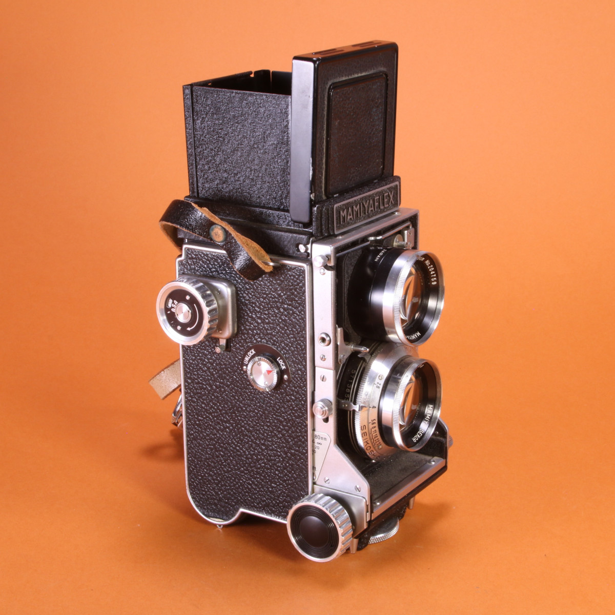 MAMIYA C220 PRO SEKOR 105mm F3.5 二眼レフカメラ Mamiya 【中古】Mamiya マミヤ C220 + SEKOR 105mm f/3.5 二眼