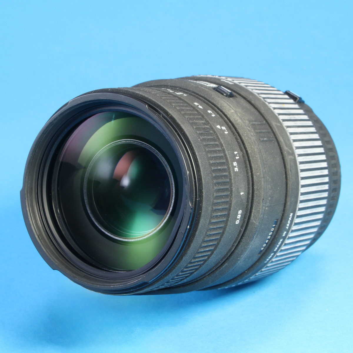 Sigma 70-300mm f4-5.6 DG Macro Lens for Canon EF