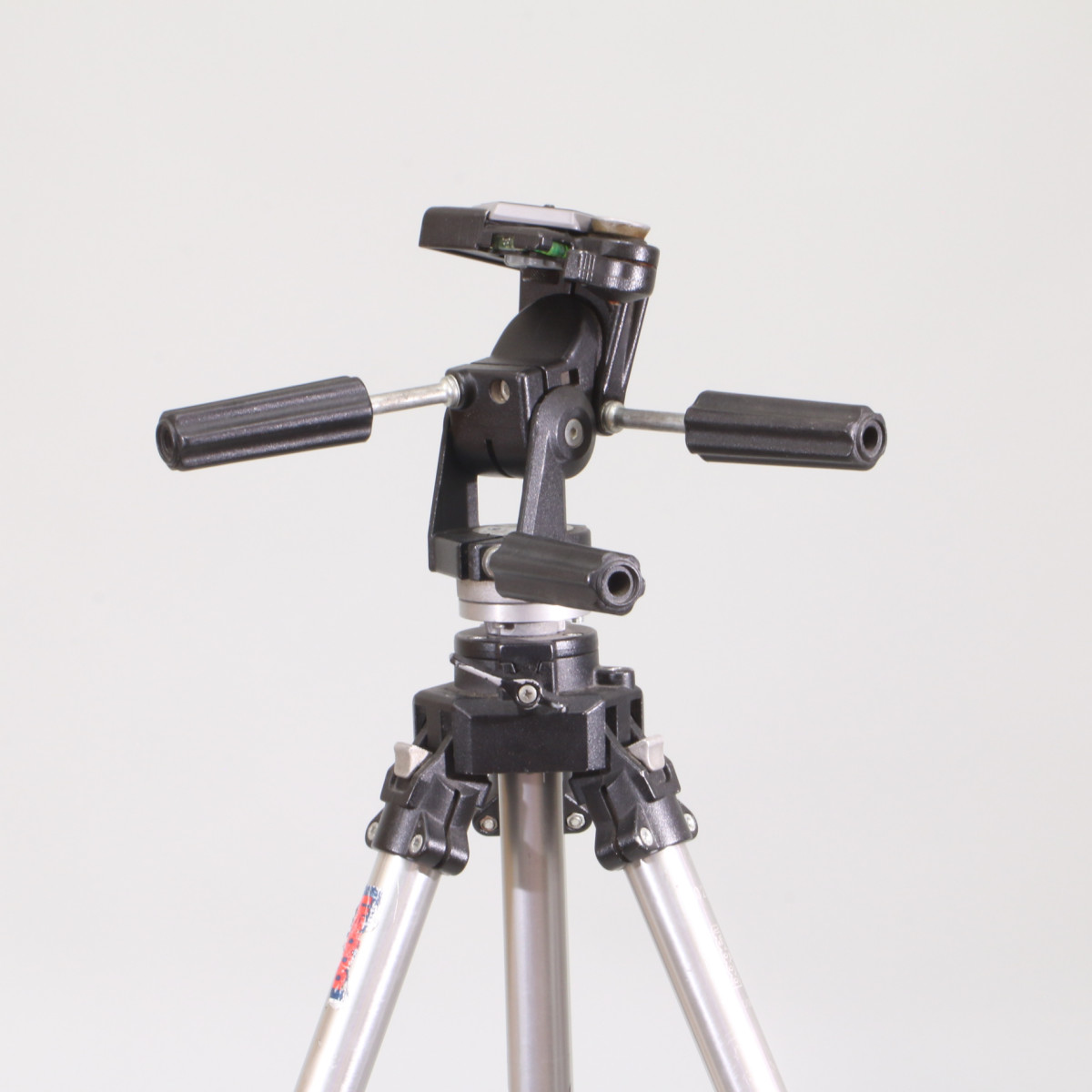 Bogen 3021 Tripod with 3-Way Head