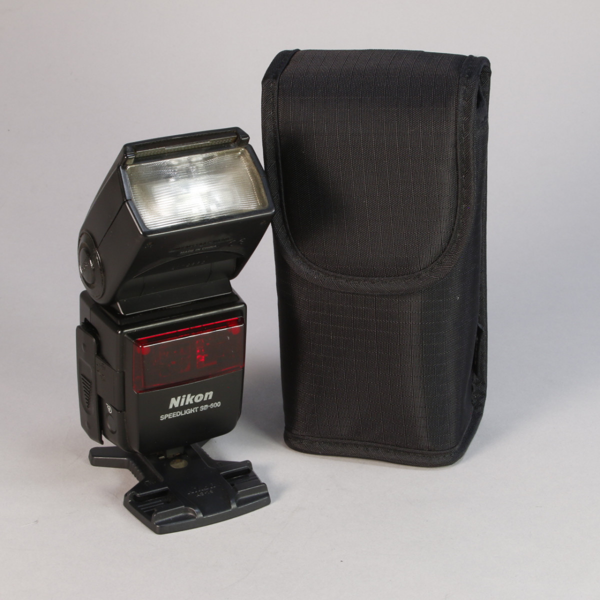 Nikon Speedlight SB-600 Flash