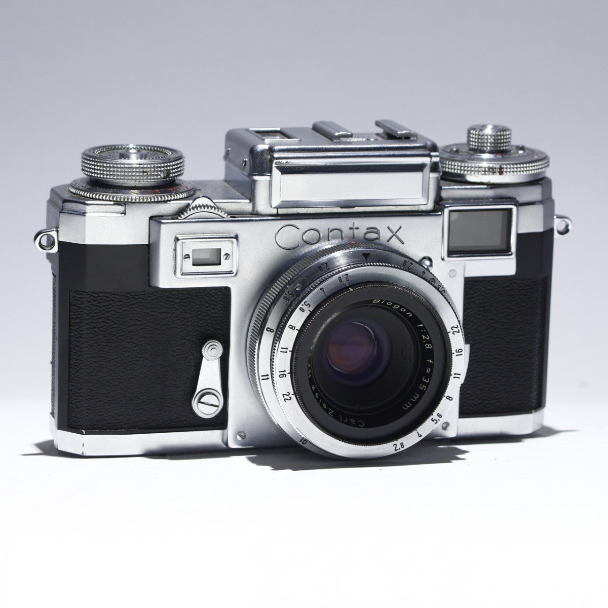 Contax IIIa with Carl Zeiss 35mm f2.8 Biogon