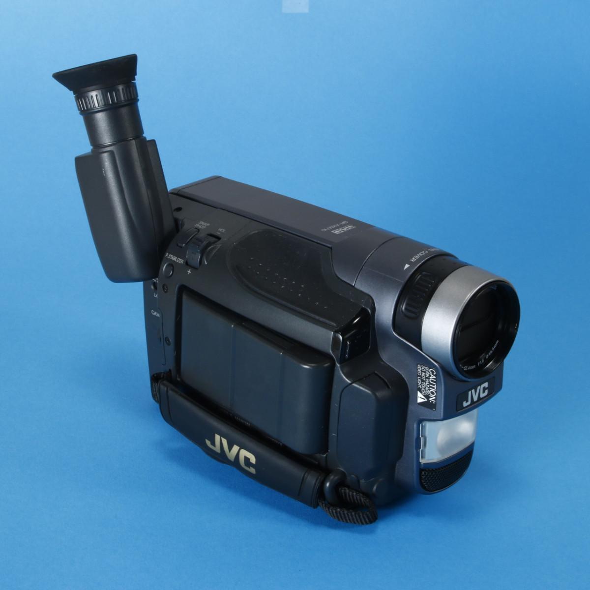JVC GR-AXM710U Compact VHS Camcorder