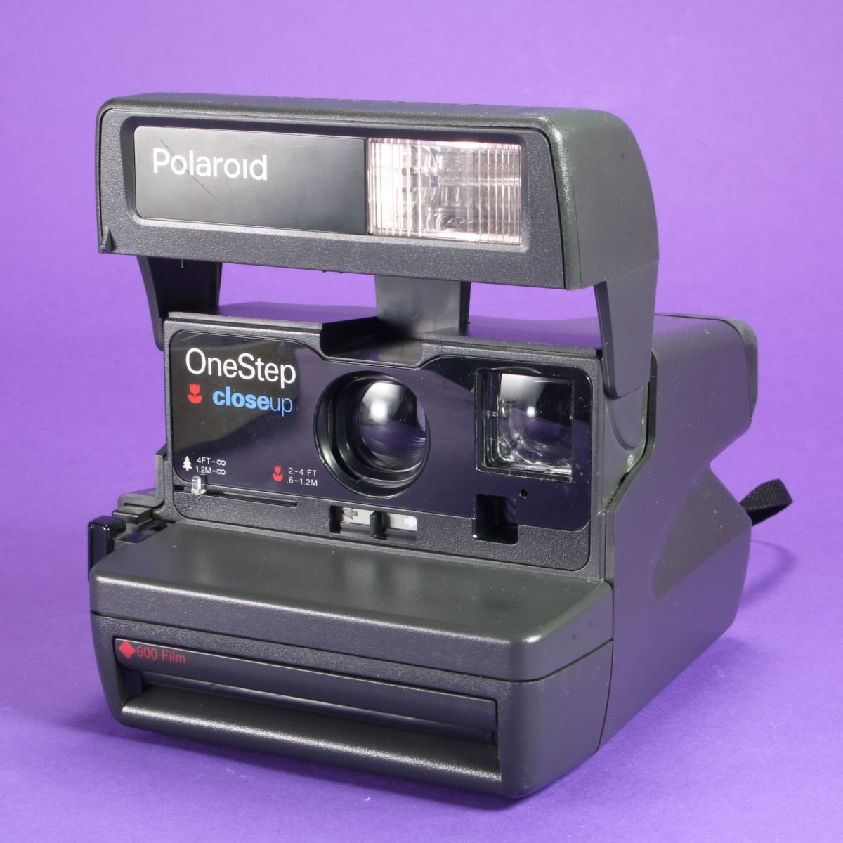 Polaroid 600 OneStep Close Up Camera