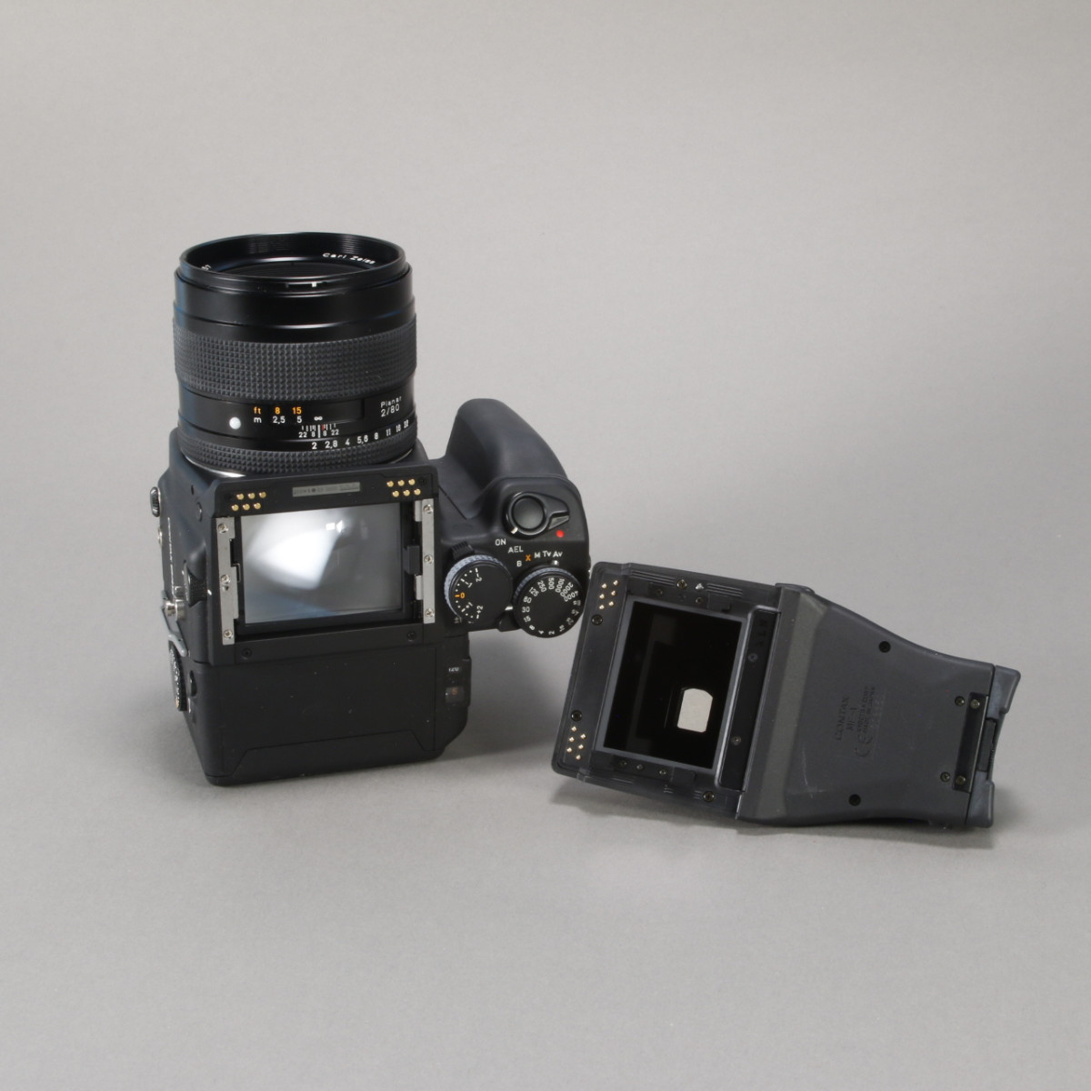 Contax 645 Camera with 80mm f2 Planar Lens