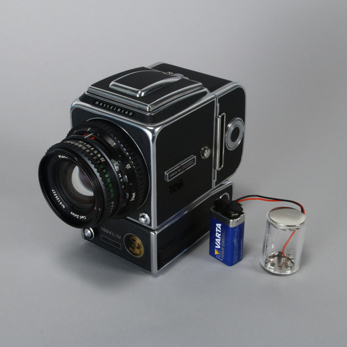 Hasselblad 500 EL/M Camera Kit - "10 Years On The Moon" Edition