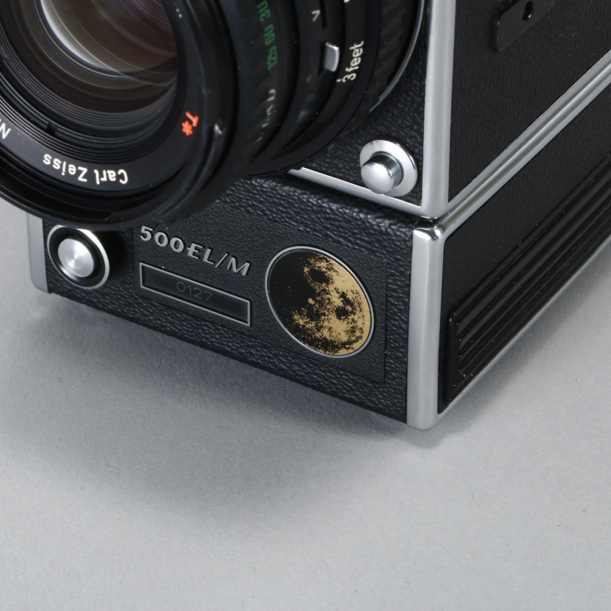 Hasselblad 500 EL/M Camera Kit - "10 Years On The Moon" Edition