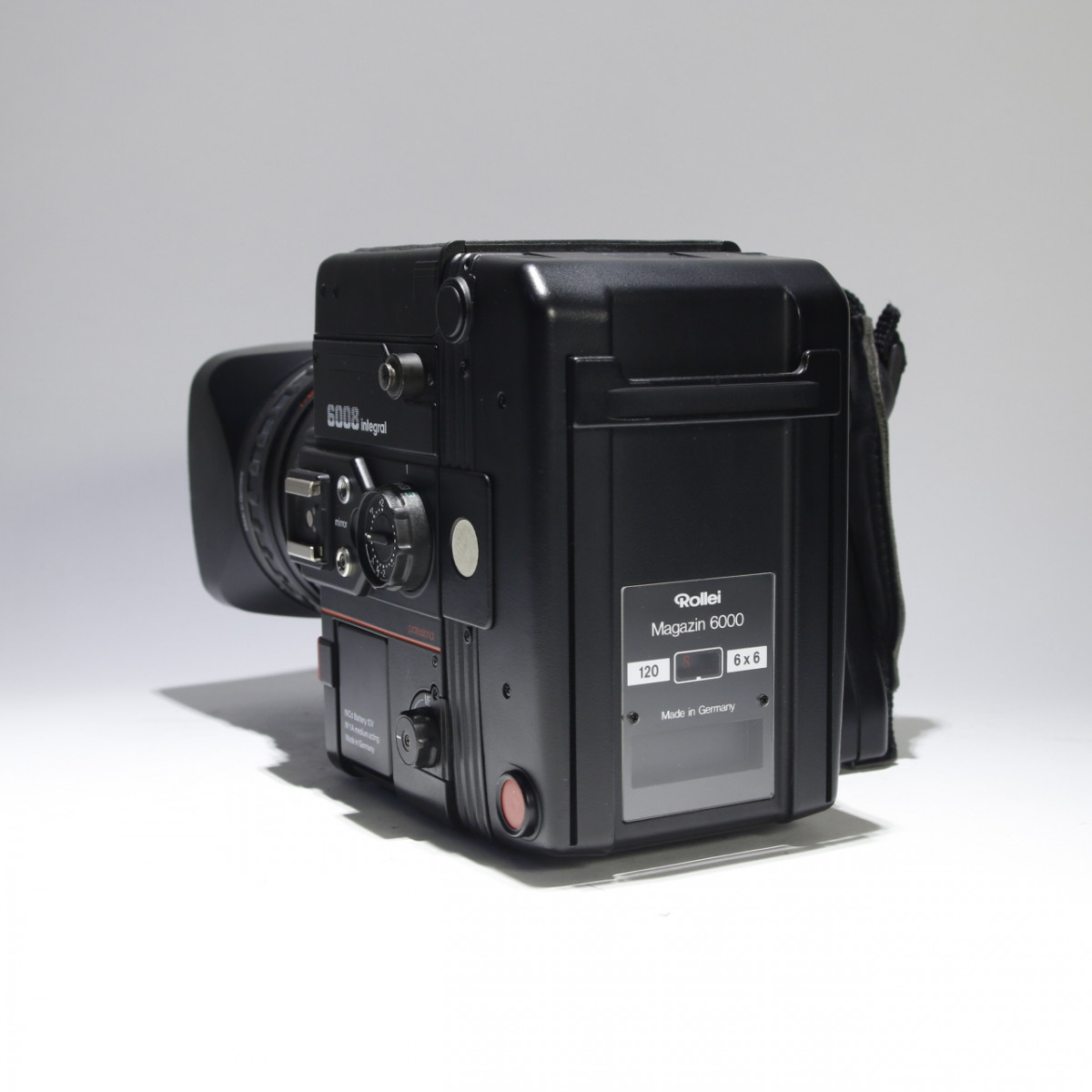 Rolleiflex 6008 Integral with 80mm f2.8 Rollei lens