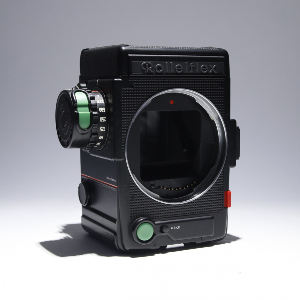 Rolleiflex 6008 Integral with 80mm f2.8 Rollei lens