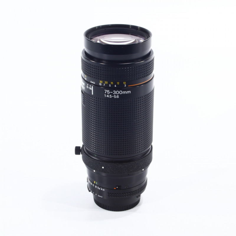 Nikon AF Nikkor 75-300mm f/4.5~5.6 Telephoto Zoom Lens Nikon AF Nikkor 75-300mm f/4.5~5.6 Telephoto Zoom Lens