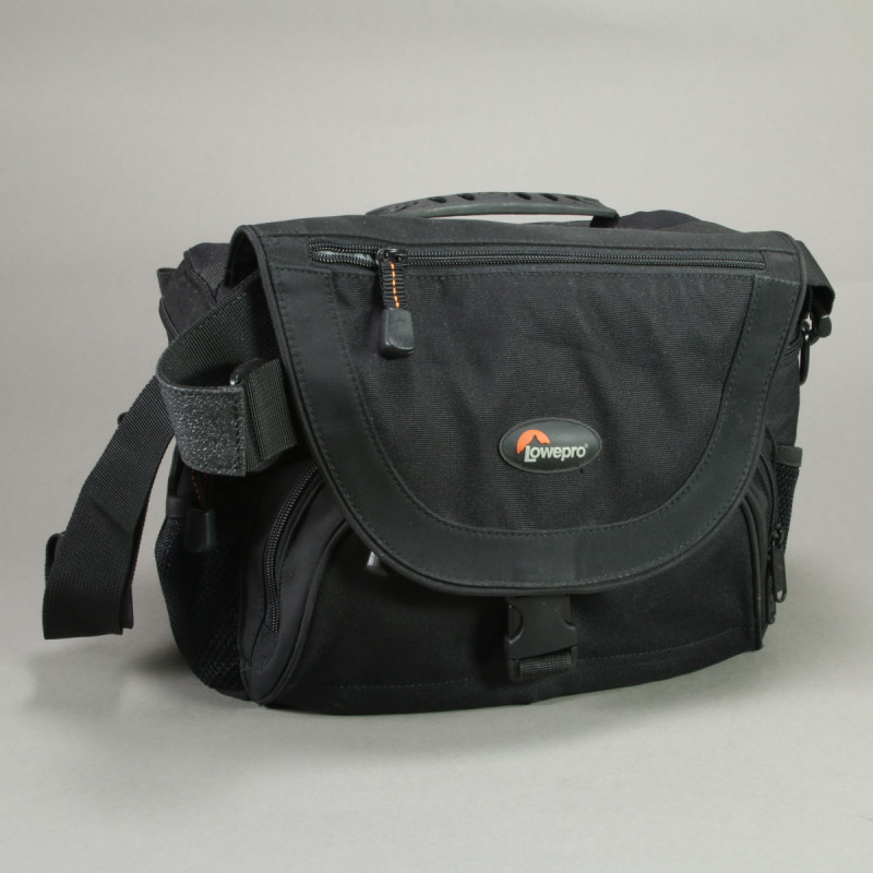 Lowepro Nova 4 AW Camera Shoulder Bag