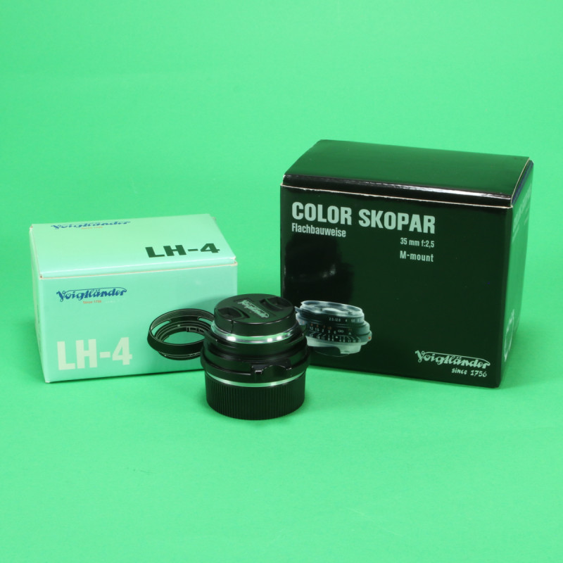 Voigtlander 35mm f2.5 Color-Skopar P II Lens for Leica M