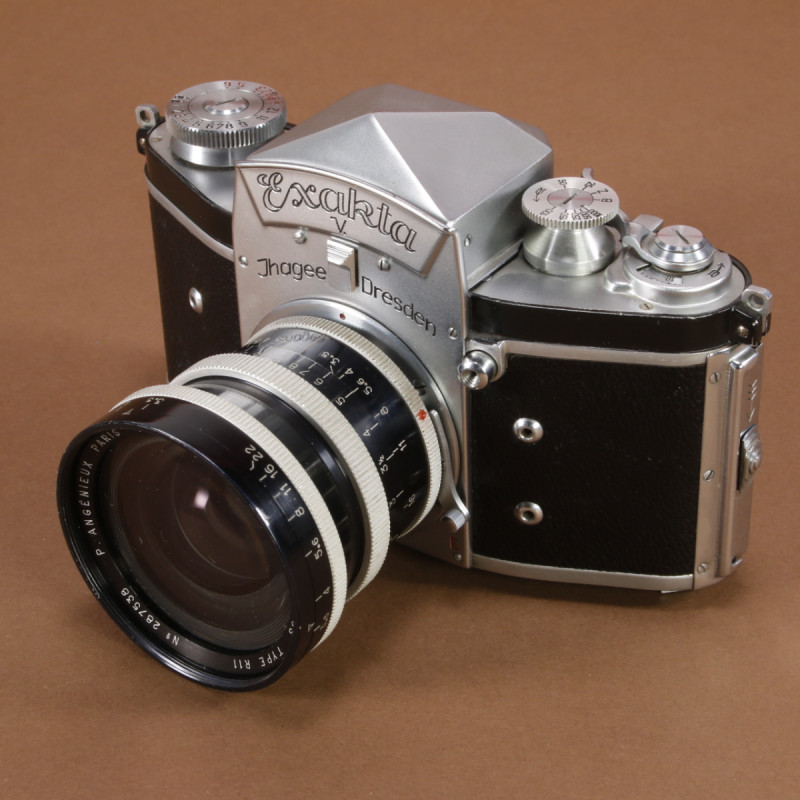 Ihagee Exakta V Camera with P. Angenieux Retrofocus 2.8cm (28mm) f3.5 Type R11 Exakta Lens