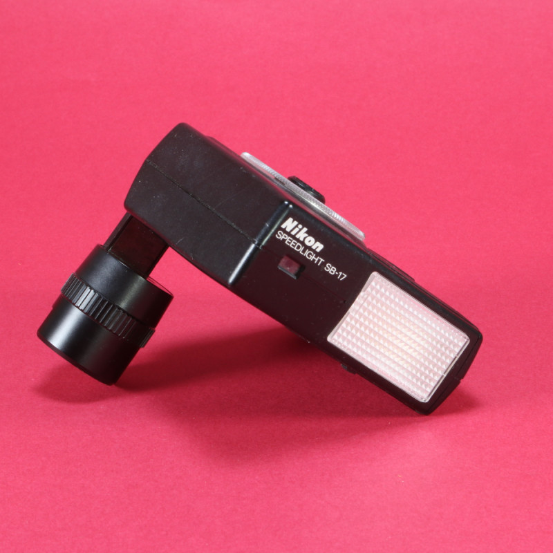 Nikon Speedlight SB-17 Flash