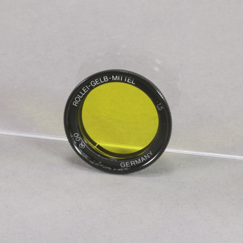 Rollei-Gelb-Mittel (Medium Yellow) R00 Filter for Rollei 35