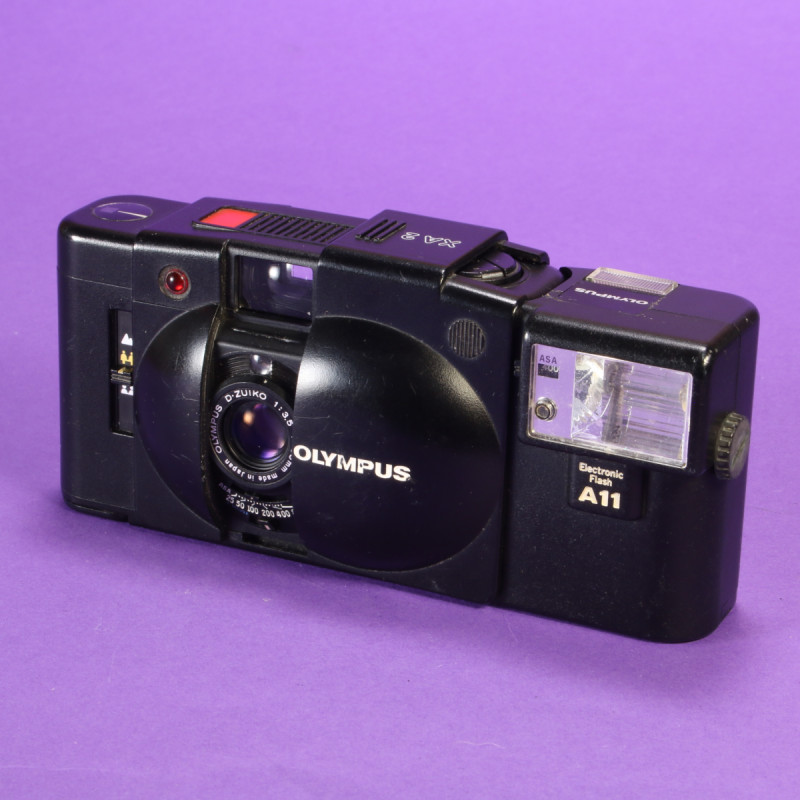 Olympus XA2 Camera with A11 Flash