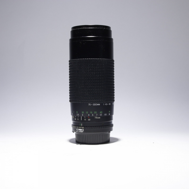 Cosina 75-300mm f4.5-5.6 AI Lens