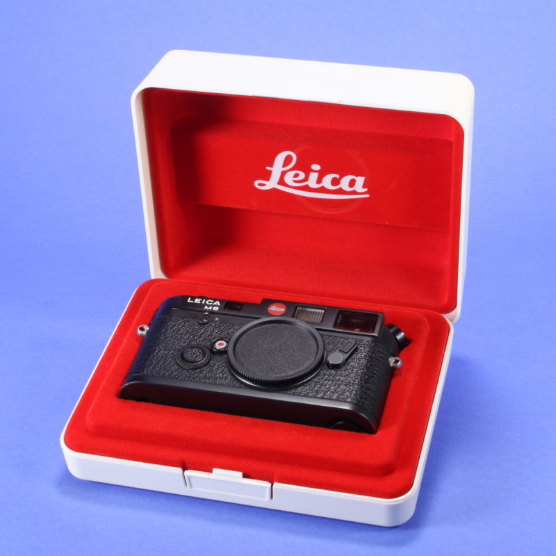 Leica M6 Camera - Black .72x (10404) - Serviced by DAG