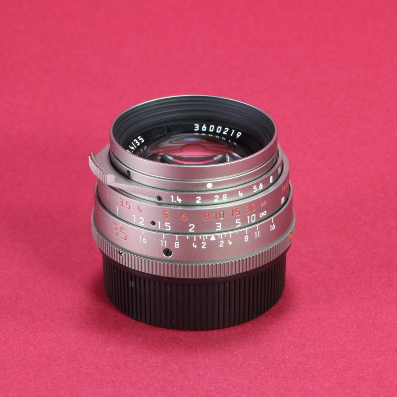 Leica 35mm f1.4 Summilux-M Lens 11860 - Titanium