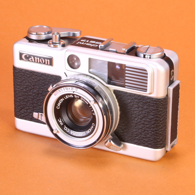 Canon Demi EE17 Camera