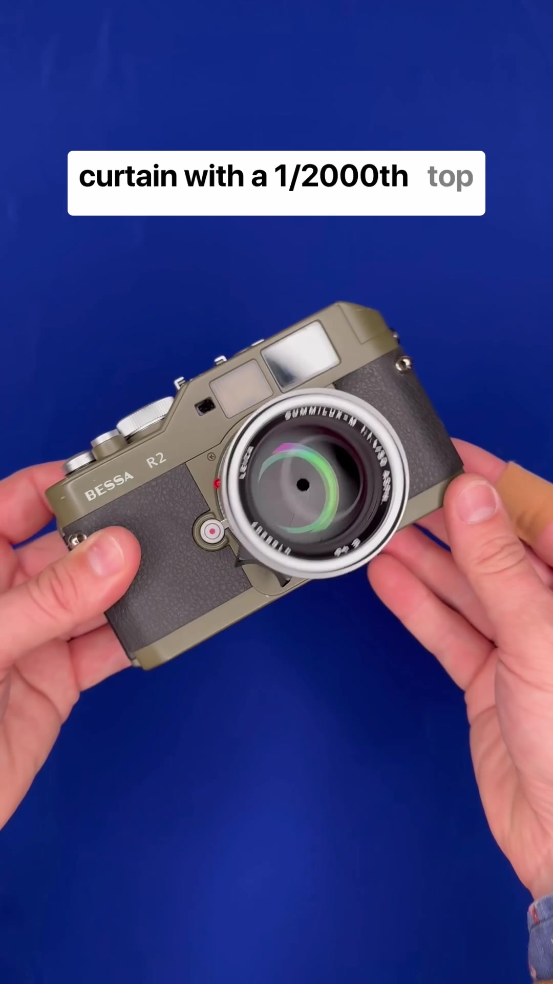 Unboxing the olive Voigtlander Bessa R2