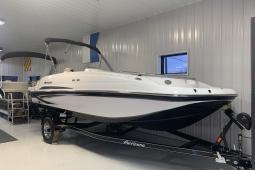 2021 Hurricane SunDeck Sport 188 IO
