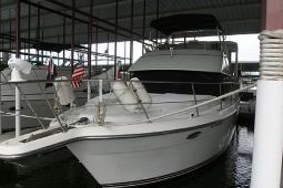 1995 Carver 355 Aft Cabin