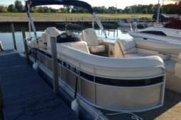 2013 Bennington 2375 GCW