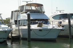 2000 Carver 404CMY