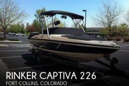 2006 Rinker Captiva 226