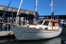 1984 Nauticat 33