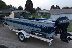 1991 Crestliner Phantom 176