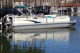 1997 Lowe Pontoon