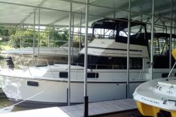 1987 Carver 3607 Aft Cabin
