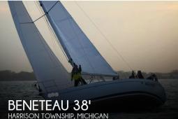 1992 Beneteau Moorings 38-2