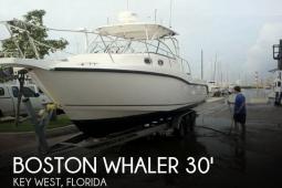 2005 Boston Whaler 305 Conquest