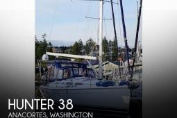2005 Hunter 38