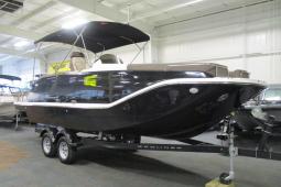 2017 Bayliner Element XR7