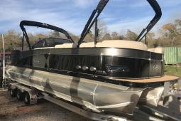2017 Avalon Catalina Platinum Elite Windshield