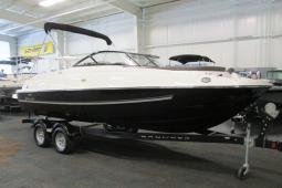2017 Bayliner 215 Deck Boat