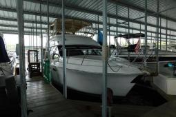 1999 Carver 406 Aft Cabin