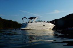 2008 Rinker 300