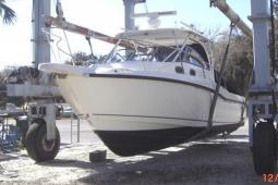 2005 Boston Whaler 305 Conquest
