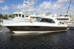 2016 Intrepid 410 Evolution