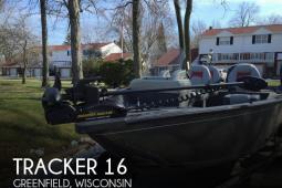 2016 Tracker Pro Guide V16